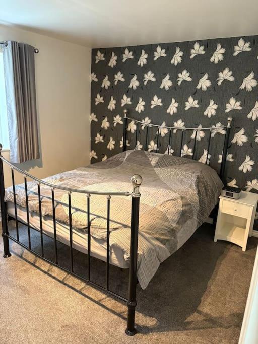 Апартаменты Newly Refurbished Flat In Kings Heath Бирмингем Экстерьер фото